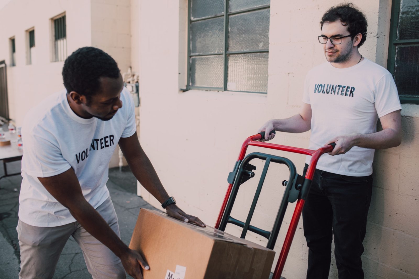 Volunteers moving aid supplies